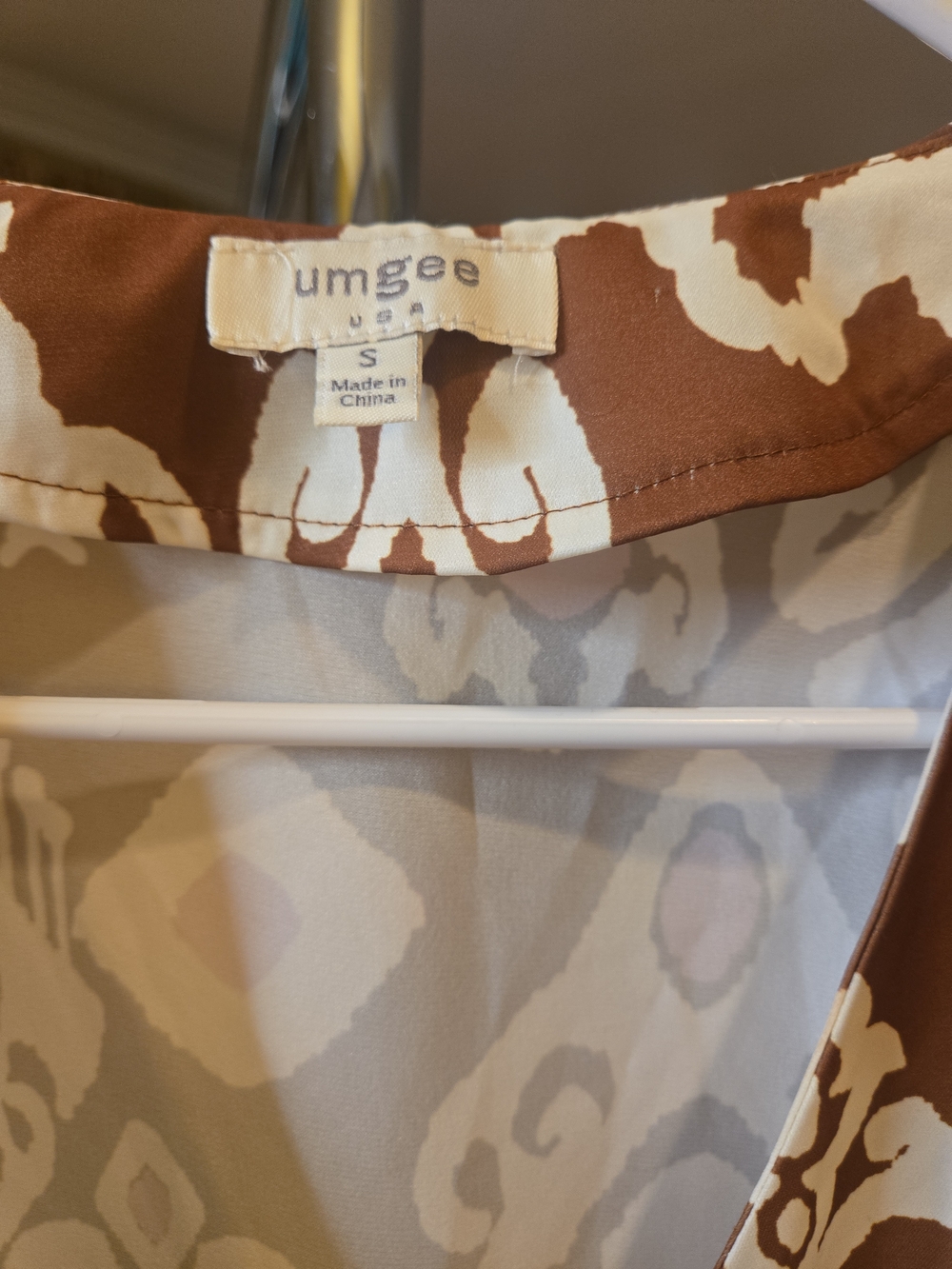 Umgee Brown and Ivory Boho V-Neck Peasant Top - Picture 2 of 3